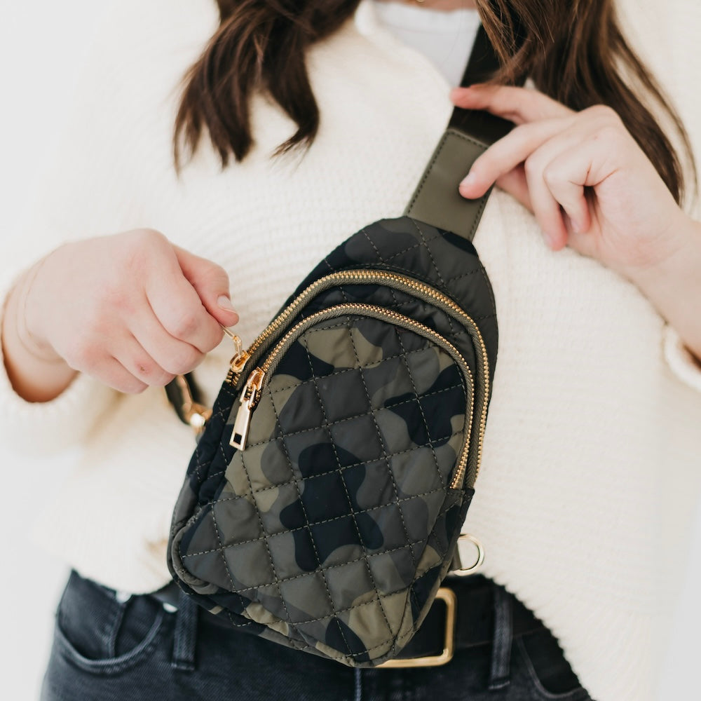 PINELOPE PUFFER SLING BAG